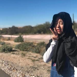 Meet your Posher, Khanh